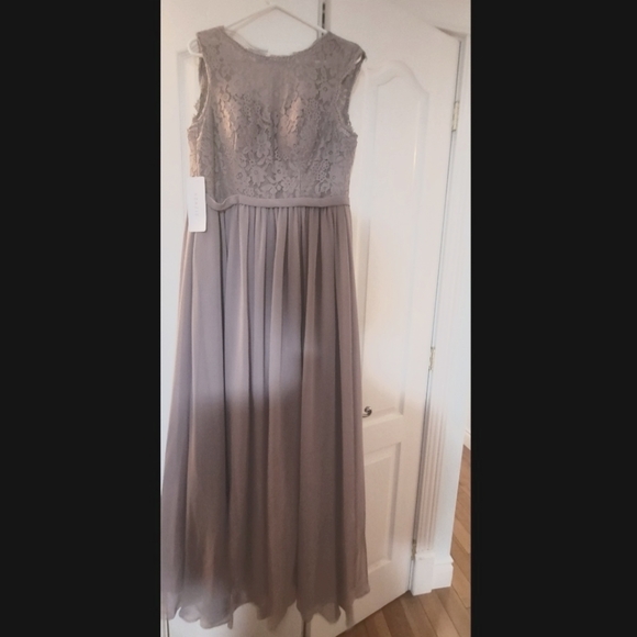 Floor length dress - Picture 1 of 3